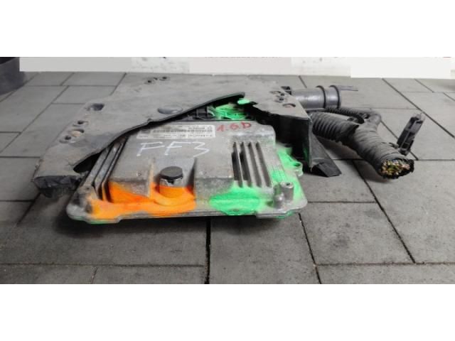 bontott FORD FOCUS III Motorvezérlő