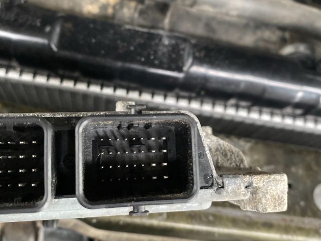 bontott FORD FOCUS III Motorvezérlő