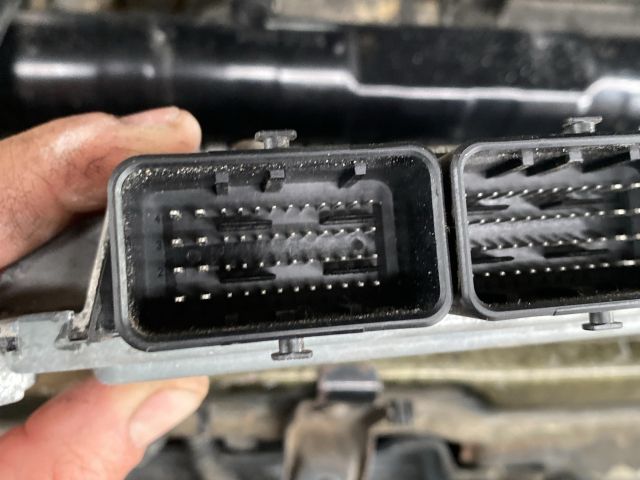 bontott FORD FOCUS III Motorvezérlő