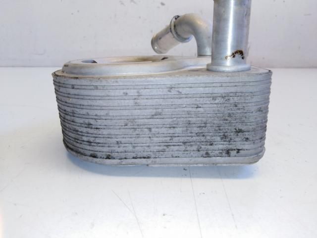 bontott FORD FOCUS III Olajhűtő