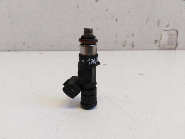 bontott FORD FOCUS III Porlasztó (1 db)