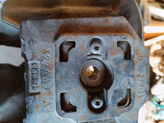 bontott FORD FOCUS III Váltó Tartó Bak (Pozíciófüggetlen)