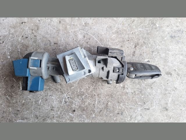 bontott FORD FOCUS III Gyújtáskapcsoló Házzal