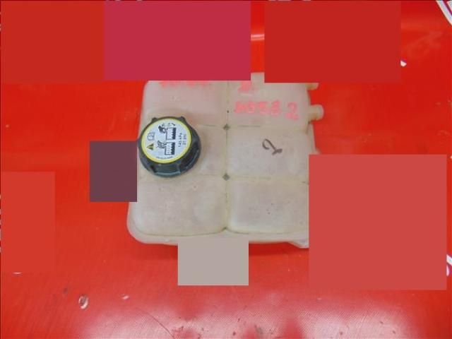 bontott FORD FOCUS III Kiegyenlítő Tartály