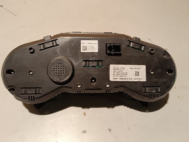 bontott FORD FOCUS III Kilométeróra