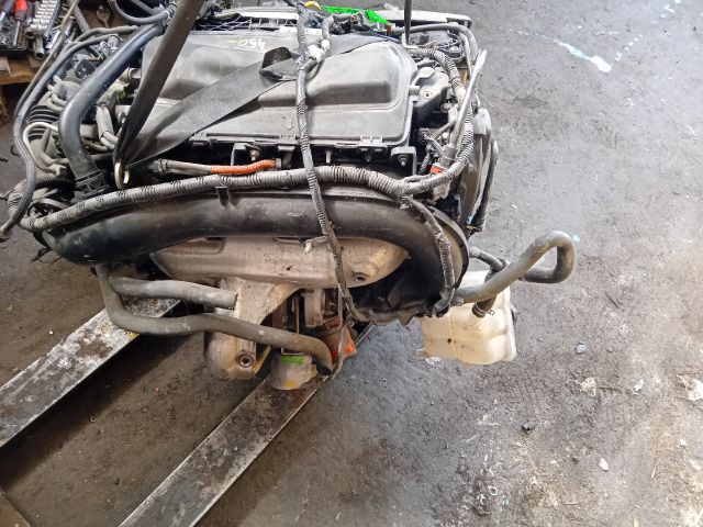 bontott FORD FOCUS III Komplett Motor (Segédberendezésekkel)