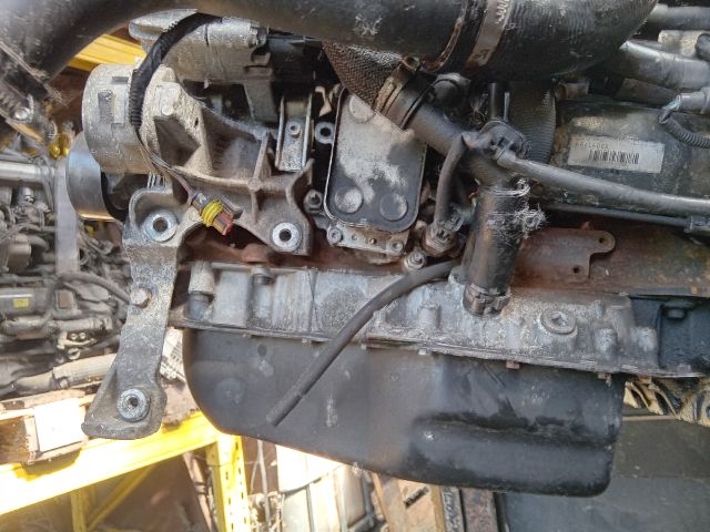 bontott FORD FOCUS III Komplett Motor (Segédberendezésekkel)