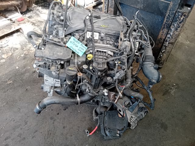 bontott FORD FOCUS III Komplett Motor (Segédberendezésekkel)