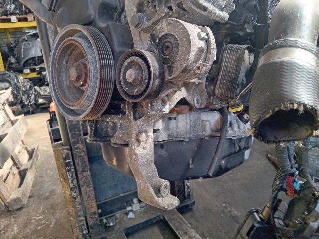 bontott FORD FOCUS III Komplett Motor (Segédberendezésekkel)