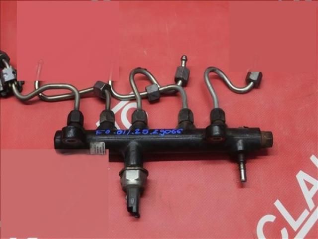 bontott FORD FOCUS III Porlasztó Sor / Híd