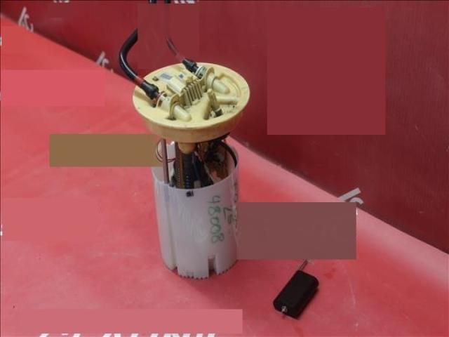 bontott FORD FOCUS III Üzemanyag Szivattyú