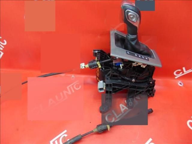 bontott FORD FOCUS III Váltó Kulissza