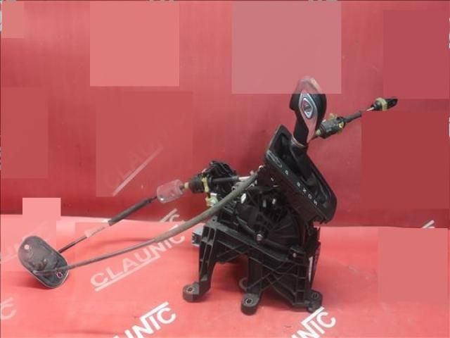 bontott FORD FOCUS III Váltó Kulissza