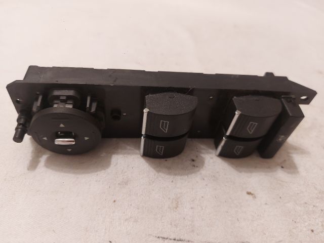 bontott FORD FOCUS III Ablakemelő és Tükör Kapcsoló