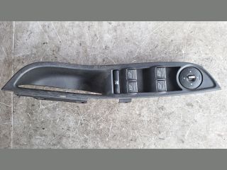 bontott FORD FOCUS III Ablakemelő Kapcsoló Négyes / Kettes