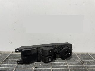 bontott FORD FOCUS III Ablakemelő Kapcsoló Négyes / Kettes