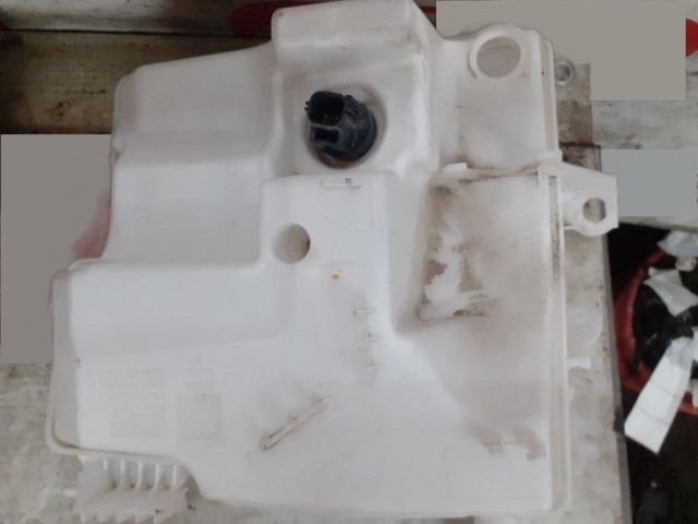 bontott FORD FOCUS III Ablakmosó Tartály