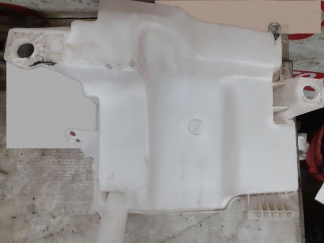 bontott FORD FOCUS III Ablakmosó Tartály