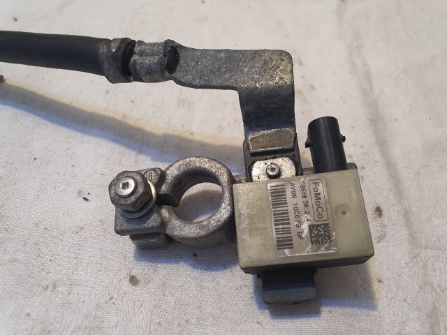 bontott FORD FOCUS III Akkumulátor Saru Elektronikával