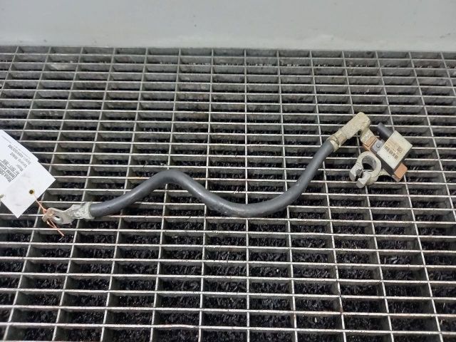 bontott FORD FOCUS III Akkumulátor Saru