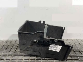 bontott FORD FOCUS III Akkumulátor Tartó