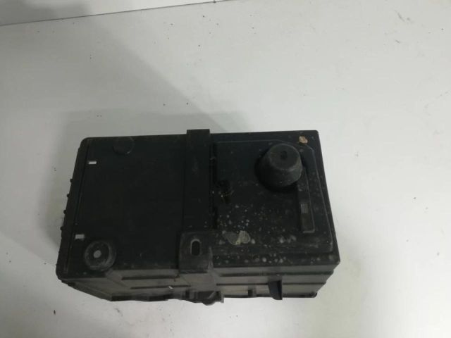 bontott FORD FOCUS III Akkumulátor Tartó