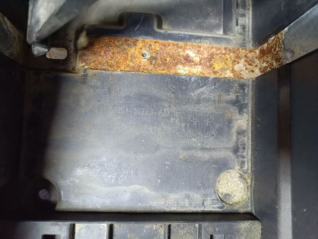 bontott FORD FOCUS III Akkumulátor Tartó