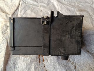 bontott FORD FOCUS III Akkumulátor Tartó