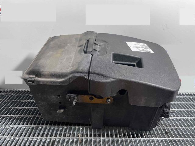 bontott FORD FOCUS III Akkumulátor Tartó