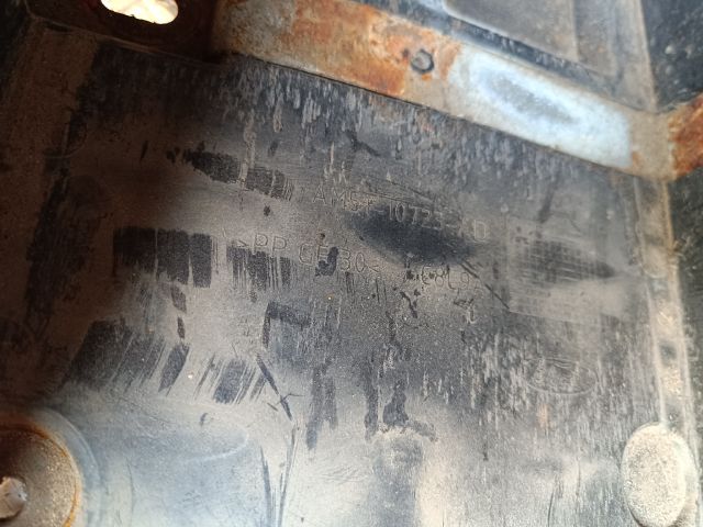 bontott FORD FOCUS III Akkumulátor Tartó