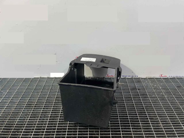 bontott FORD FOCUS III Akkumulátor Tartó