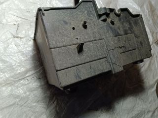 bontott FORD FOCUS III Akkumulátor Tartó