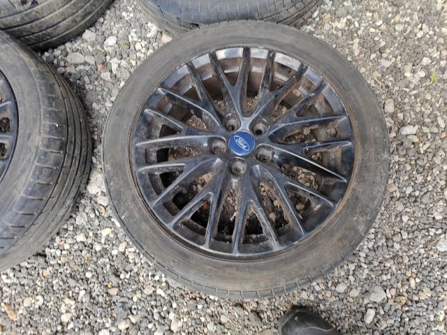 bontott FORD FOCUS III Alufelni Szett Gumival