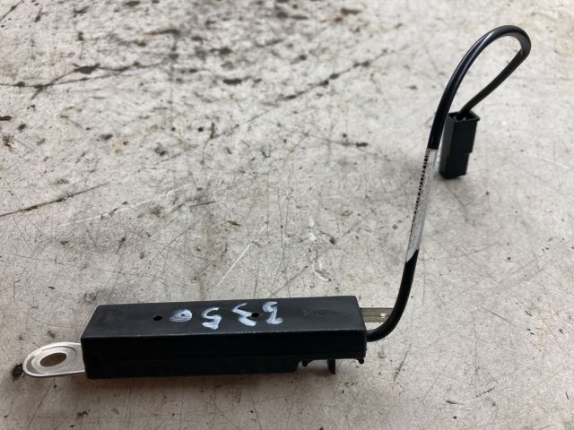 bontott FORD FOCUS III Antenna Erősítő