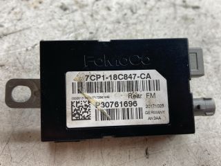 bontott FORD FOCUS III Antenna Erősítő