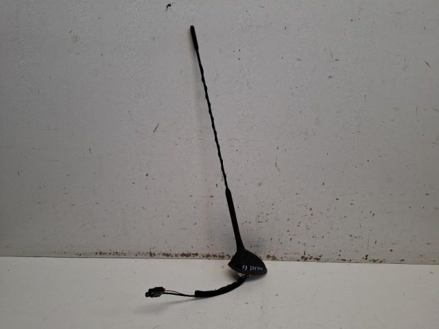 bontott FORD FOCUS III Antenna