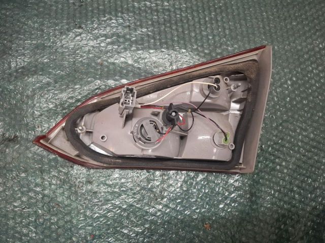 bontott FORD FOCUS III Bal Belső Hátsó Lámpa