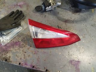 bontott FORD FOCUS III Bal Belső Hátsó Lámpa