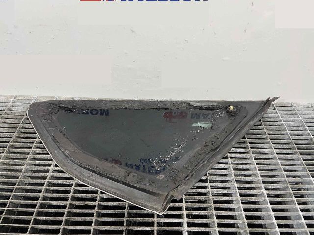 bontott FORD FOCUS III Bal C Oszlop