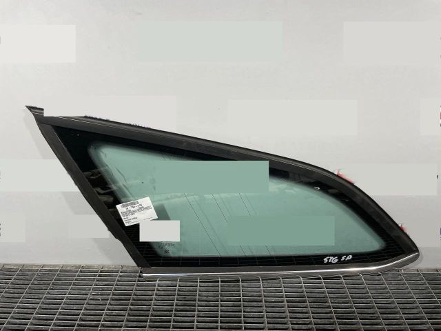 bontott FORD FOCUS III Bal C Oszlop