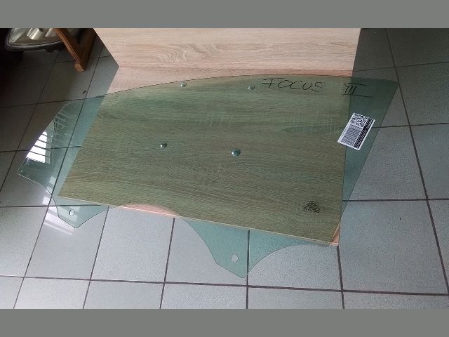 bontott FORD FOCUS III Bal első Ablak