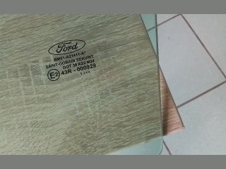 bontott FORD FOCUS III Bal első Ablak