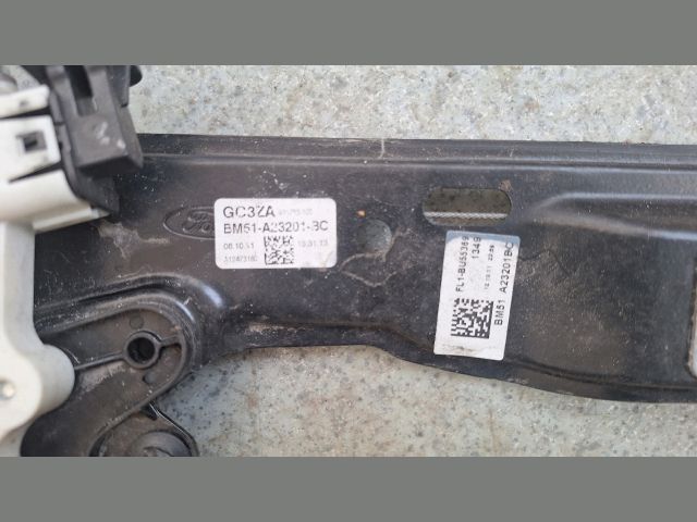 bontott FORD FOCUS III Bal első Ablakemelő Elektronika