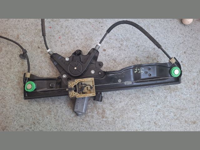 bontott FORD FOCUS III Bal első Ablakemelő Elektronika