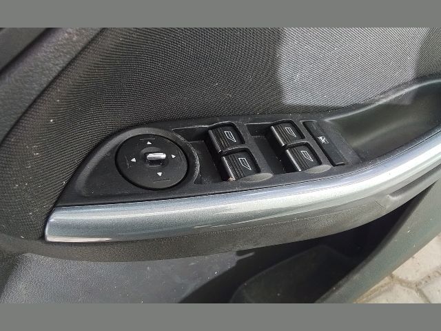 bontott FORD FOCUS III Bal első Ablakemelő Kapcsoló