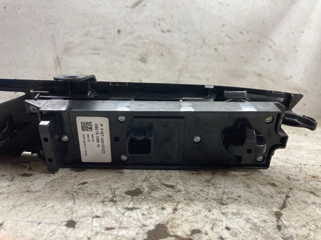 bontott FORD FOCUS III Bal első Ablakemelő Kapcsoló