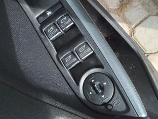 bontott FORD FOCUS III Bal első Ablakemelő Kapcsoló