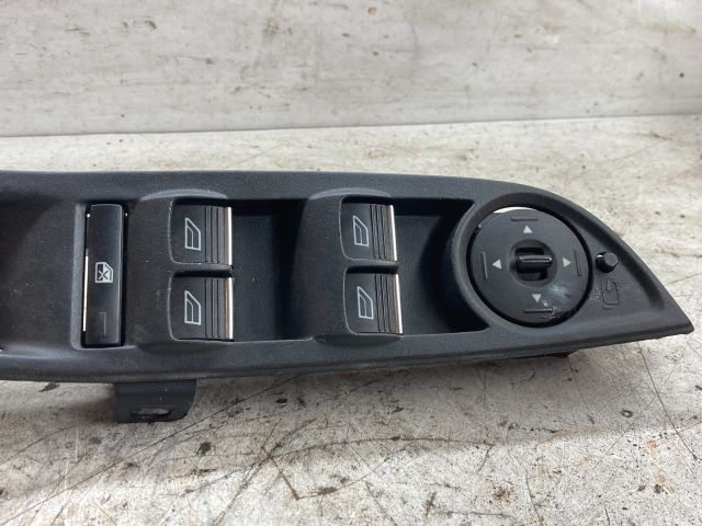 bontott FORD FOCUS III Bal első Ablakemelő Kapcsoló