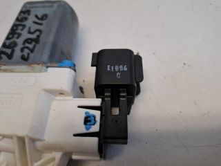 bontott FORD FOCUS III Bal első Ablakemelő Motor