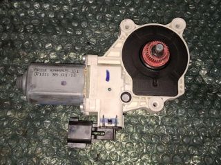 bontott FORD FOCUS III Bal első Ablakemelő Motor